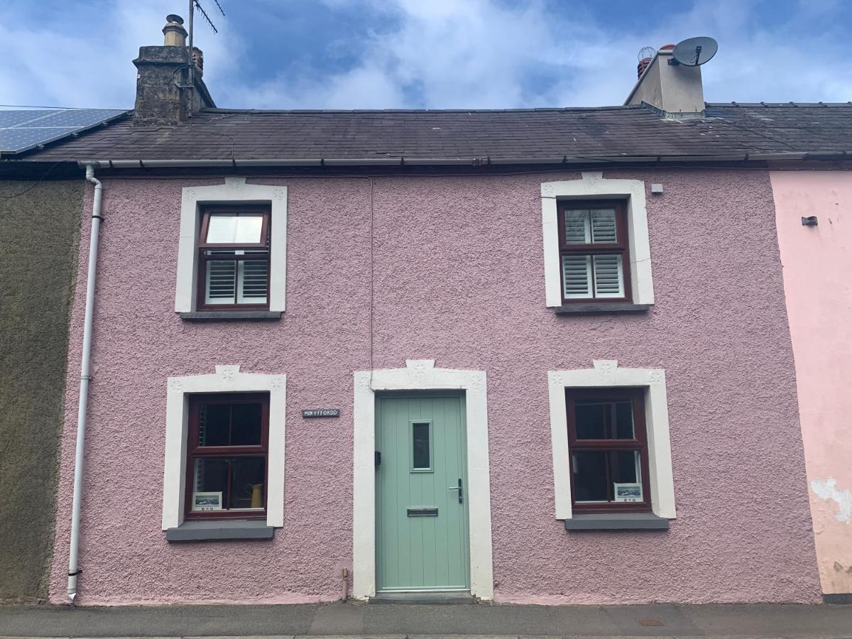 Min-Y-Fford Sleeps 6 Plus Pet Newport  Exteriér fotografie